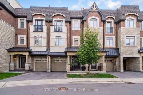 94 Glazebrook Dr, Vaughan, ON, L4L0H9 | Card Image