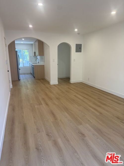 3-1254 N Orange Grove Avenue, Los Angeles, CA, 90046 | Card Image