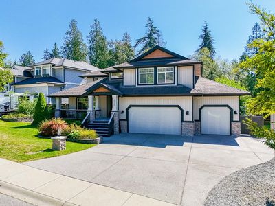 22758 Holyrood Ave, House other with 7 bedrooms, 3 bathrooms and 8 parking in Maple Ridge BC | Image 2