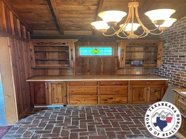327 Crudip Ln, Home with 2 bedrooms, 2 bathrooms and null parking in Texarkana TX | Image 15