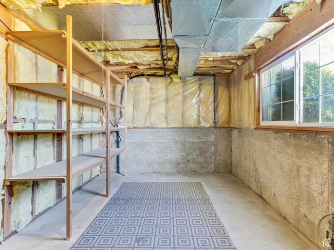 View of basement | Image 15