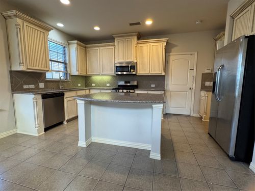 201 Brick Row Dr, Richardson, TX, 75081-5018 | Card Image