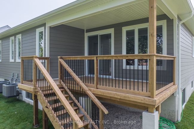 397 Victoria St, House attached with 2 bedrooms, 2 bathrooms and 1 parking in Warwick ON | Image 34
