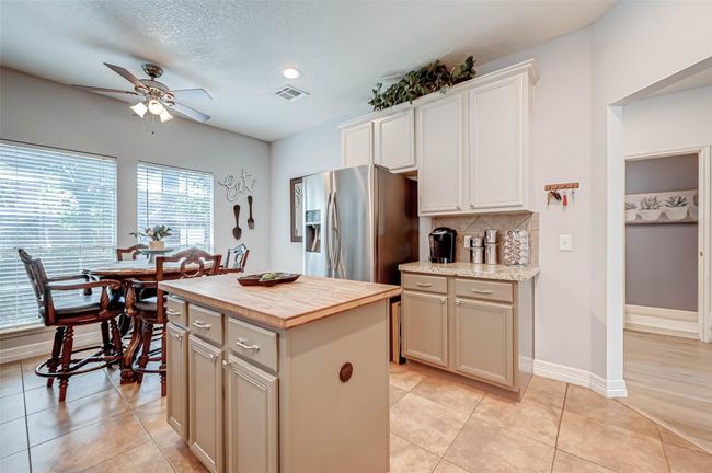 Kitchen. | Image 17