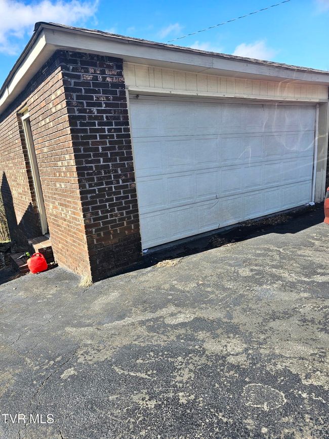 Detached garage | Image 5
