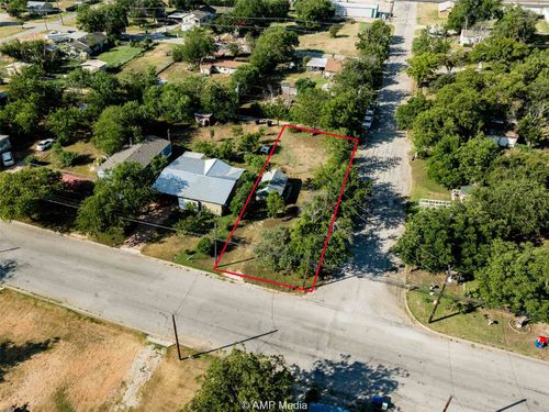 508 Hackberry St, Brownwood, TX, 76801-1615 | Card Image