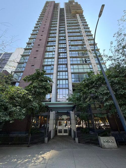 1068 Hornby St, Vancouver, BC, V6Z2Y7 | Card Image