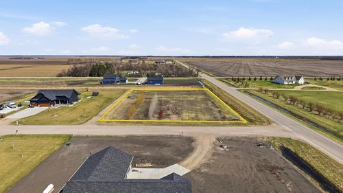 3970 79th Ave N, Moorhead, MN, 56560-3255 | Card Image