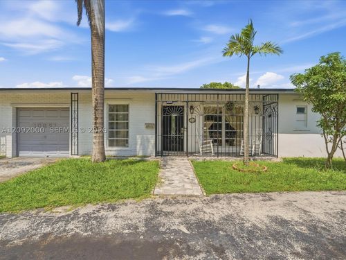 10321 Fairway Heights Blvd, Miami, FL, 33157-1558 | Card Image