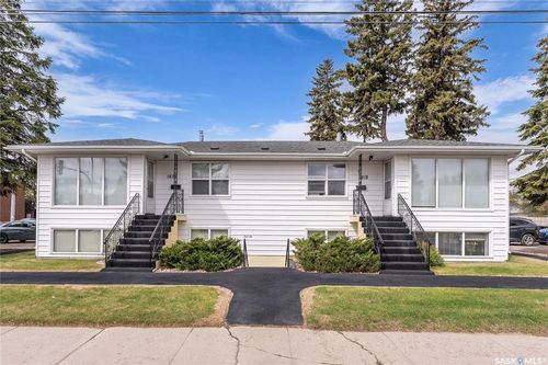 1818-1820 Clarence Ave S, Saskatoon, SK, S7H2G1 | Card Image