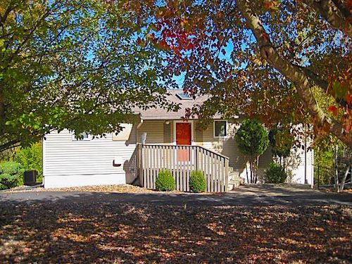 222 Granger Ln, Marquette, IA, 52158 | Card Image