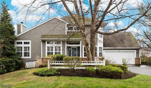 1 Eagle Ct, Monroe Twp, NJ, 08831-2701 | Card Image
