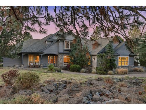764 Nw Yosemite Dr, Bend, OR, 97703-6725 | Card Image