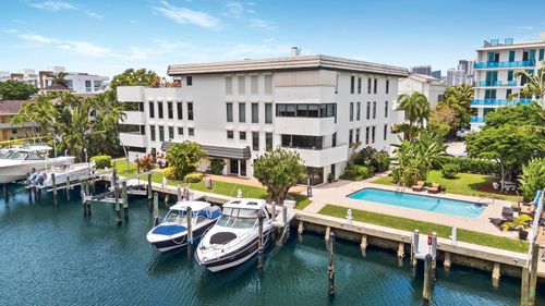 g-76 Isle Of Venice Dr, Fort Lauderdale, FL, 33301-1401 | Card Image