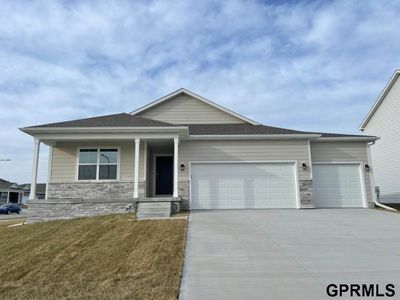 6434 Park Crest Drive, House other with 3 bedrooms, 1 bathrooms and 3 parking in Papillion NE | Image 1