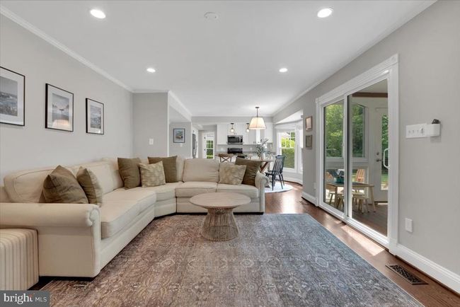 12649 Thunder Chase Dr, House other with 4 bedrooms, 4 bathrooms and null parking in RESTON VA | Image 11