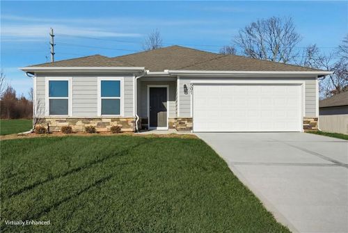 501 Se Nelson Dr, Blue Springs, MO, 64014-5244 | Card Image