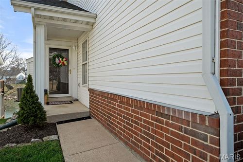 1034 Big Bend Crossing Dr, Manchester, MO, 63088-1299 | Card Image