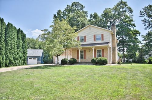 2758 Parkplace Dr, Uniontown, OH, 44685-8758 | Card Image