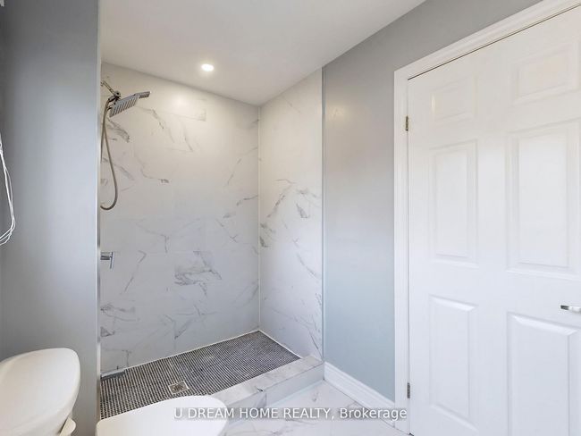 84 Autumn Way, House other with 4 bedrooms, 4 bathrooms and 4 parking in Aurora ON | Image 24