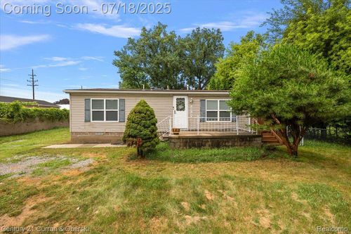 20795 Orchard Lake Rd, Farmington Hills, MI, 48336-5220 | Card Image