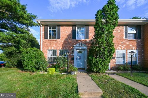 130 N Duke Drive, Sterling, VA, 20164 | Card Image