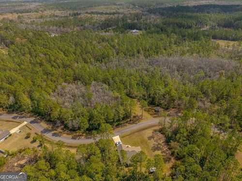 120 Carolwoods Dr, Brunswick, GA, 31523-7184 | Card Image