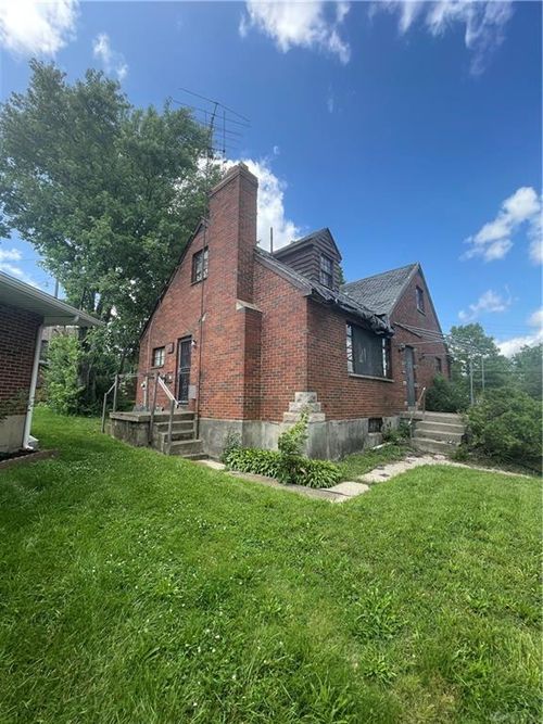 1477 Rosedale Dr, Dayton, OH, 45406-4755 | Card Image