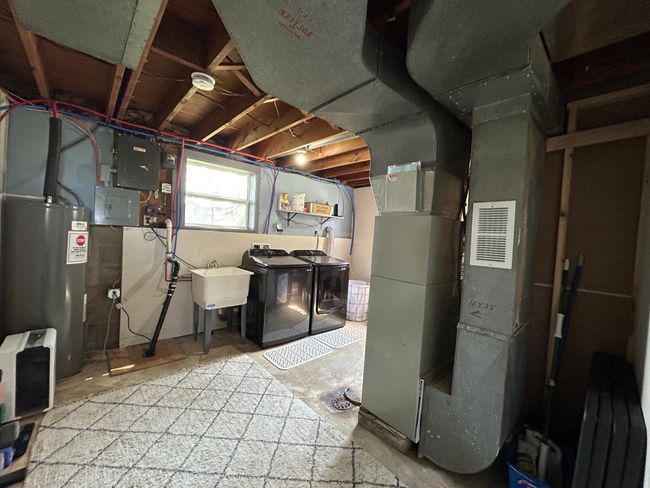 Laundry Room | Image 48