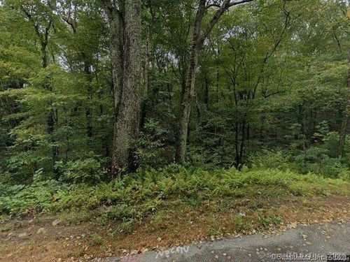 61 Lohse Rd, Willington, CT, 06279-2304 | Card Image
