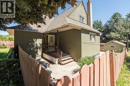 798 Kipling St, Trail, BC, V1R2A4 | Card Image