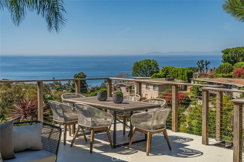 1099 Skyline Dr, Laguna Beach, CA, 92651-1932 | Card Image