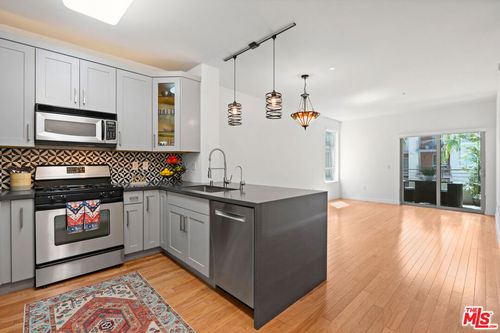 341-100 S Alameda St, Los Angeles, CA, 90013-1705 | Card Image