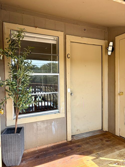 c-402 Hedgewood Dr, Georgetown, TX, 78628-2496 | Card Image