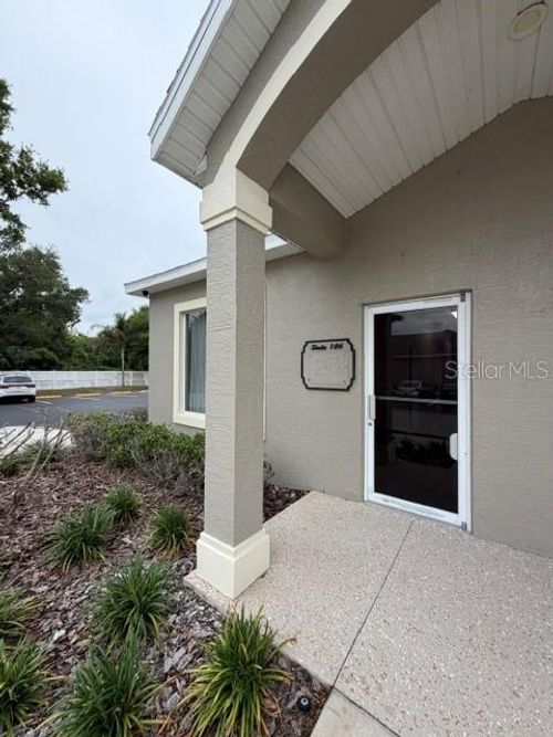 106-9738 Us Highway 441, LEESBURG, FL, 34788-3962 | Card Image