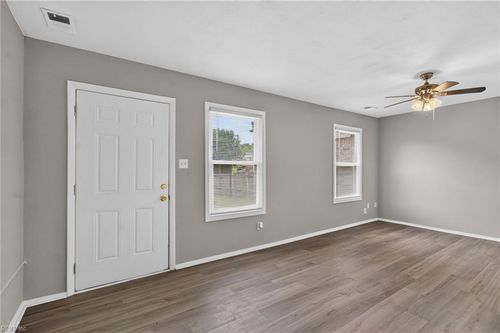 983 S Club House Rd, Virginia Beach, VA, 23452-6301 | Card Image