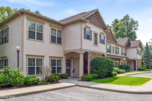 9 Lancaster Pl, Ballston Spa, NY, 12020-2748 | Card Image