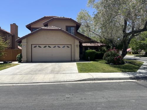971 Jefferson St, Ridgecrest, CA, 93555-5520 | Card Image