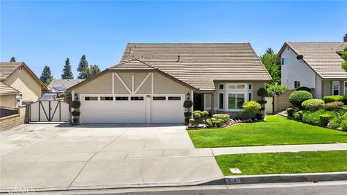 904 Pineridge St, Upland, CA, 91784-1539 | Card Image