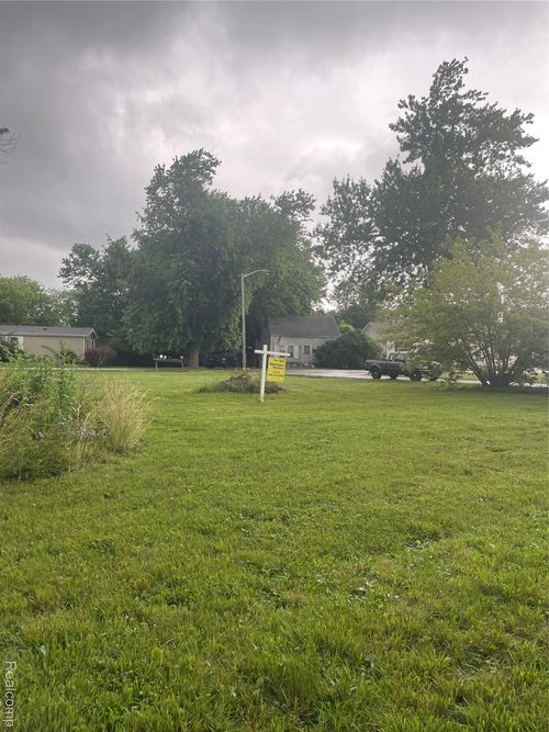 0000 3rd St, Newport, MI, 48166 | Card Image