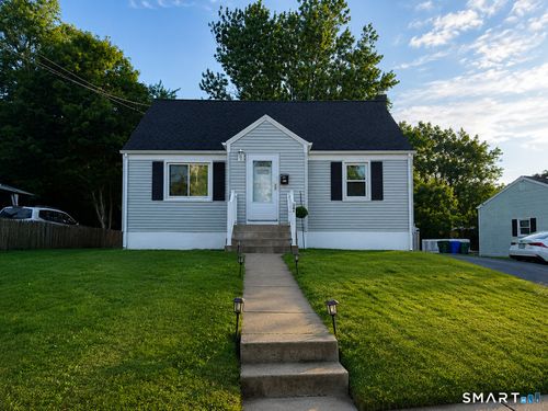 341 School St, East Hartford, CT, 06108-1847 | Card Image