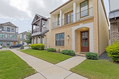 8117 Radnor Rd, Dallas, TX, 75231-3302 | Card Image