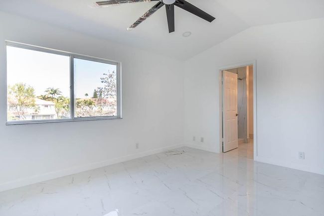 6408 Sandy Bank Ter, Condo with 3 bedrooms, 3 bathrooms and null parking in Riviera Beach FL | Image 13