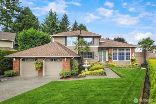 32807 12th Ave Sw, Federal Way, WA, 98023-5203 | Card Image