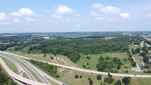 986 Old Pittsburgh Rd, Uniontown, PA, 15401 | Card Image