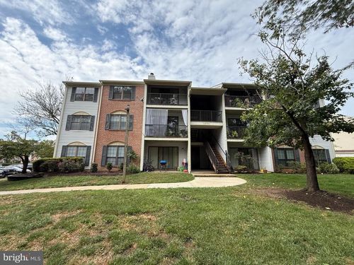 22 Rickard Ct, LAWRENCE TOWNSHIP, NJ, 08648-2668 | Card Image