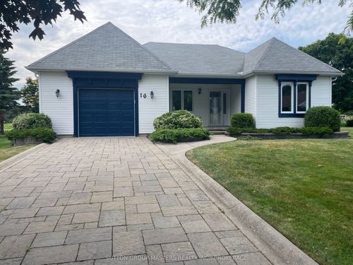 16 King'S Crt, Bath, ON, K0H1G0 | Card Image