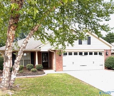 6905 Se Breyerton Way, House other with 3 bedrooms, 2 bathrooms and null parking in Owens Cross Roads AL | Image 1