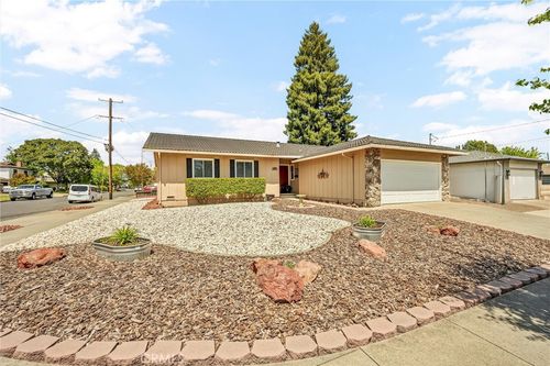 2464 Maclennan St, Napa, CA, 94558-3143 | Card Image