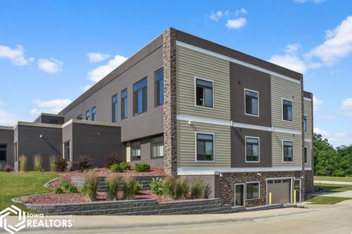 105-110 Rocksylvania Unit 105 Avenue, Iowa Falls, IA, 50126 | Card Image